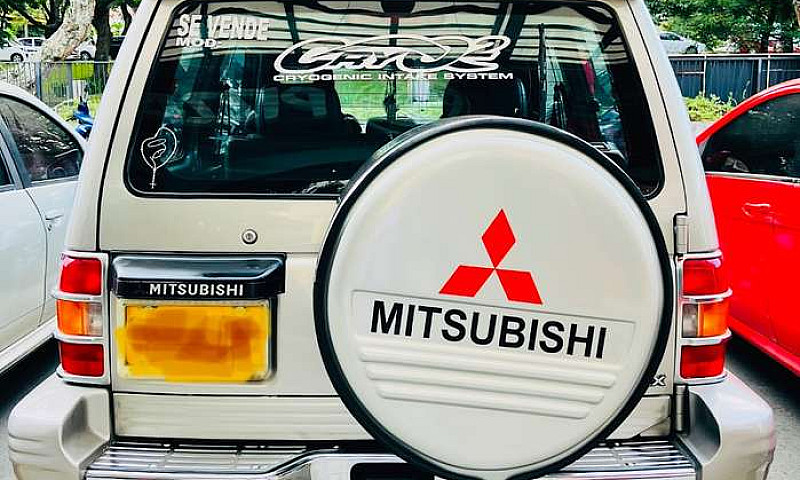 Montero Mitsubishi...