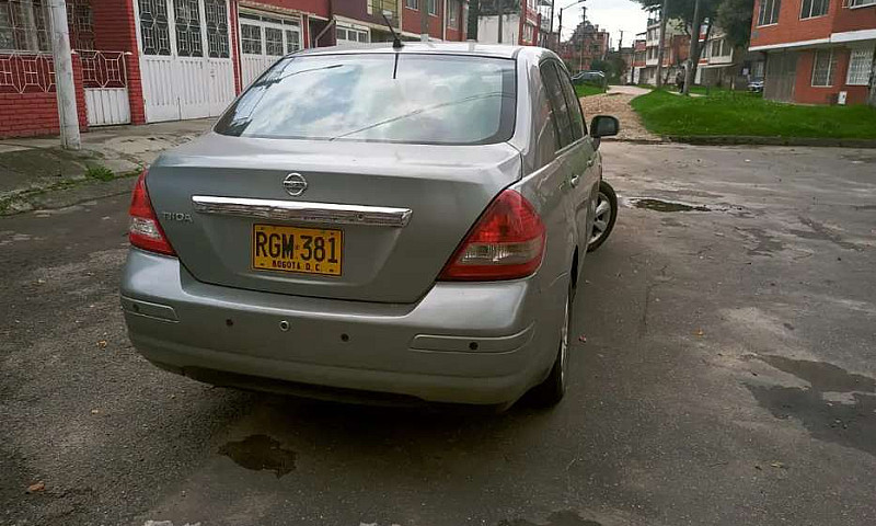 Vendo Hermoso Nissan...