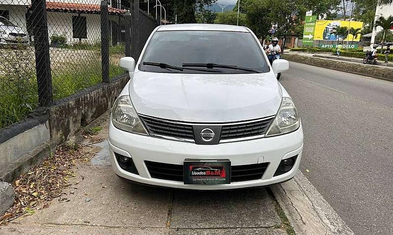 Nissan Tiida 2008...