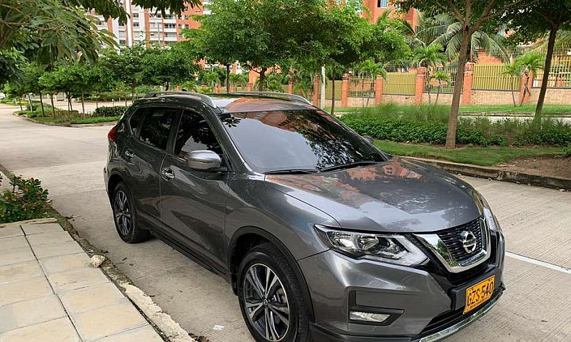 Vendo Nissan Xtrail ...