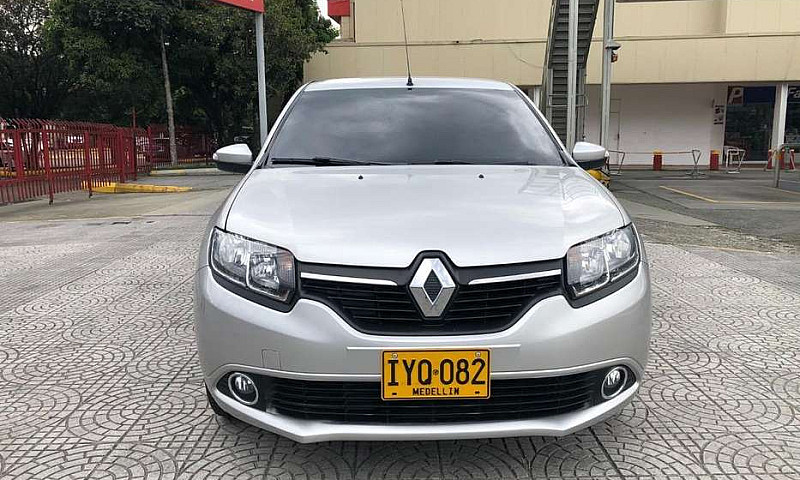 Renault Sandero Dyna...