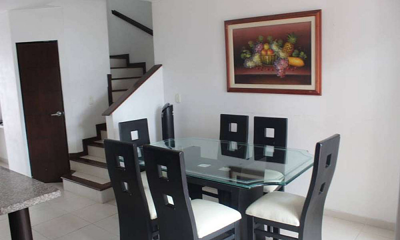 Casa En Conjunto Cer...