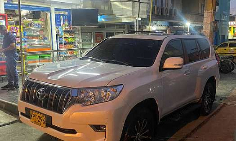 Land Cruiser Prado T...