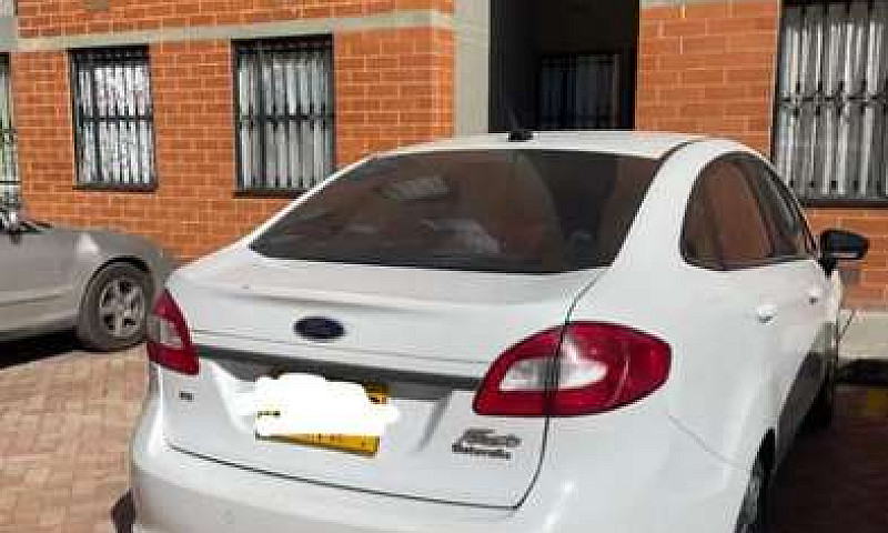 Ford Fiesta 2013 Se...