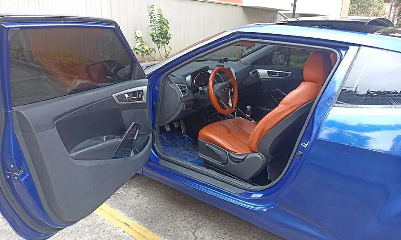 Hyundai Velostar...