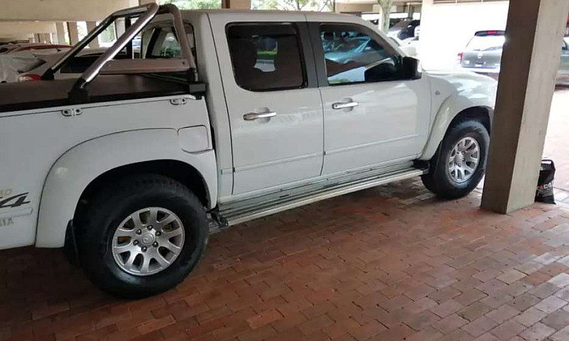 Vendo Camioneta Mazd...