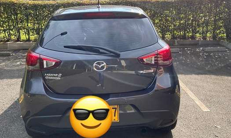 Se Vende Mazda 2 Tou...