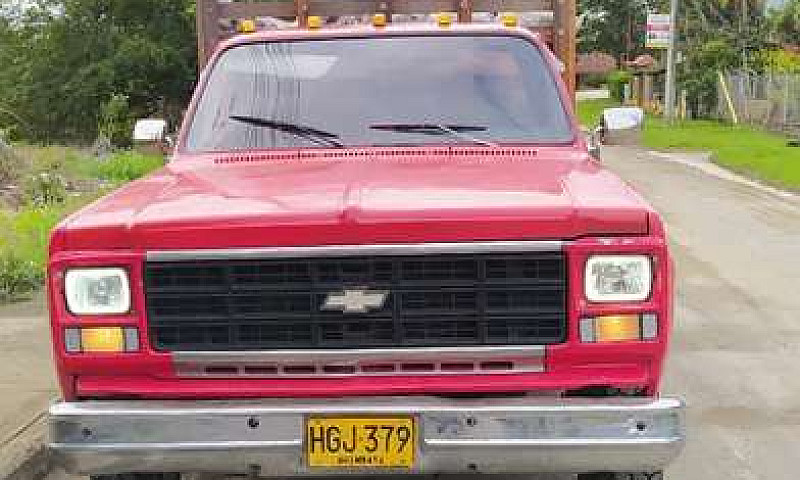 Chevrolet K5 4X4...
