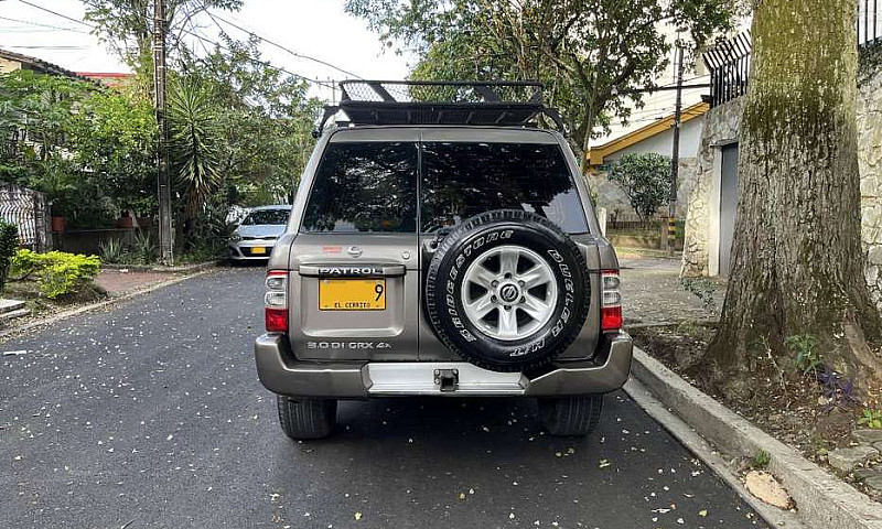 Nissan Patrol 3.0 Tu...