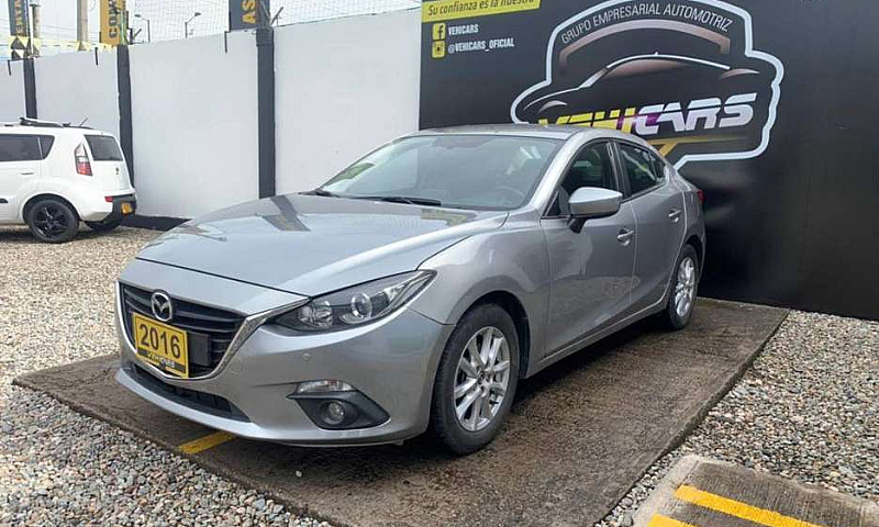 Mazda 3 Touring Auto...