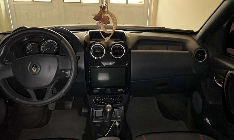Camioneta Duster 2.0...