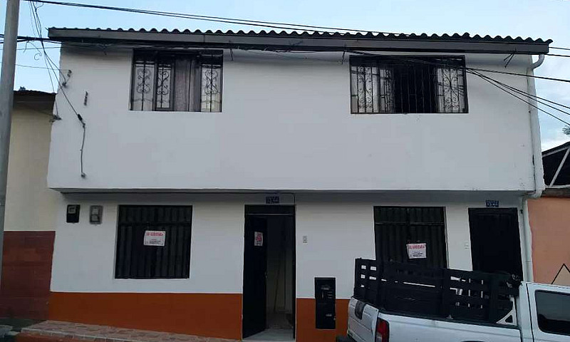 Se Arrienda Casa...
