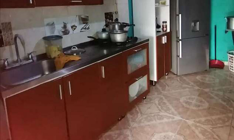 Se Vende Casa...