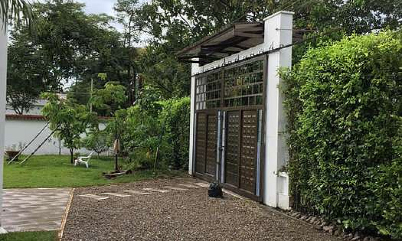 Venta De Hermosa Cas...