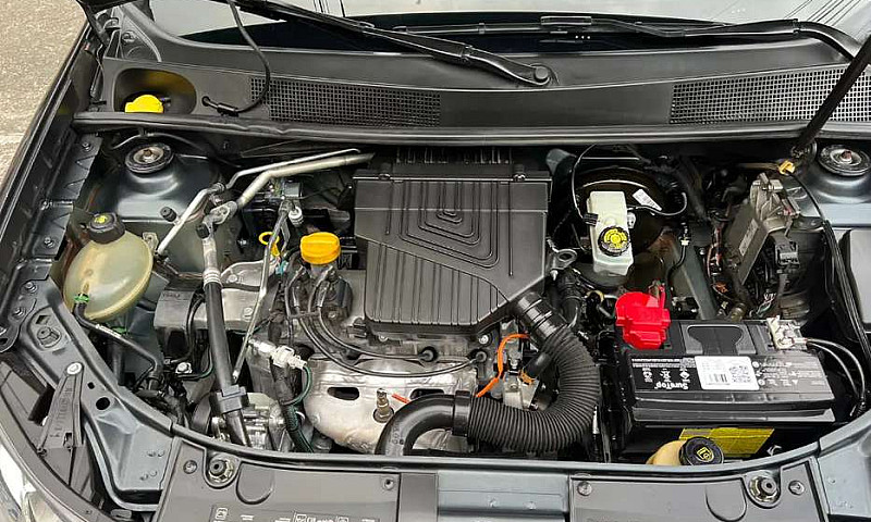 Renault Sandero Dyna...