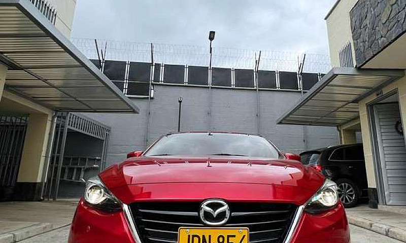 Mazda 3 Grand Tourin...