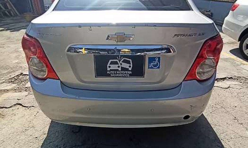Chevrolet Sonic 2013...