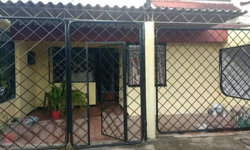 Casa Doble Fachada...