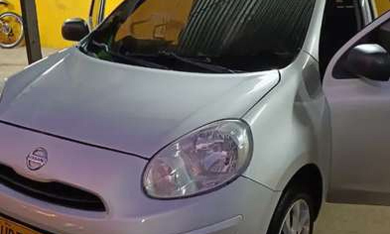 Nissan March 2015...