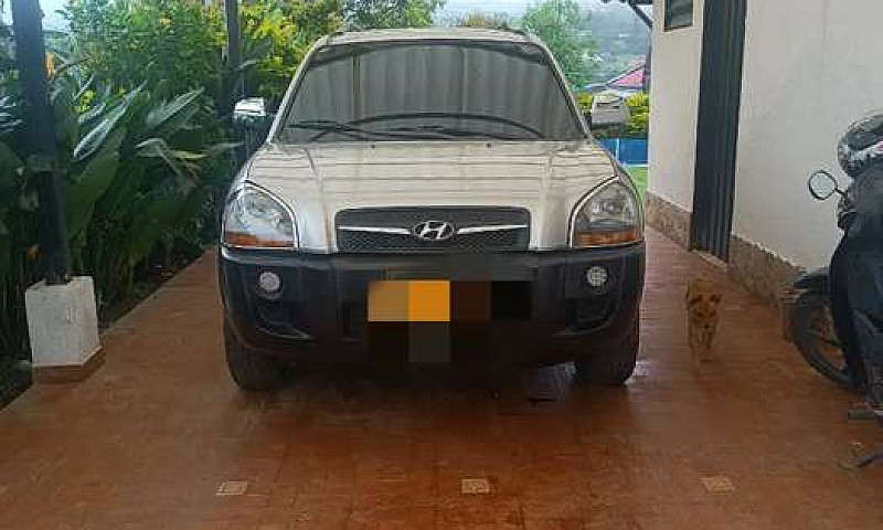 Vendo Hyundai Tucson...