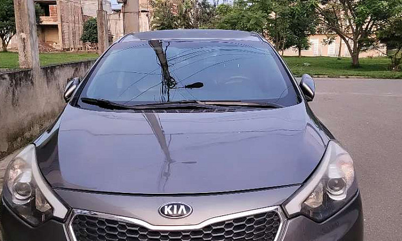 Se Vende Kia Cerato ...