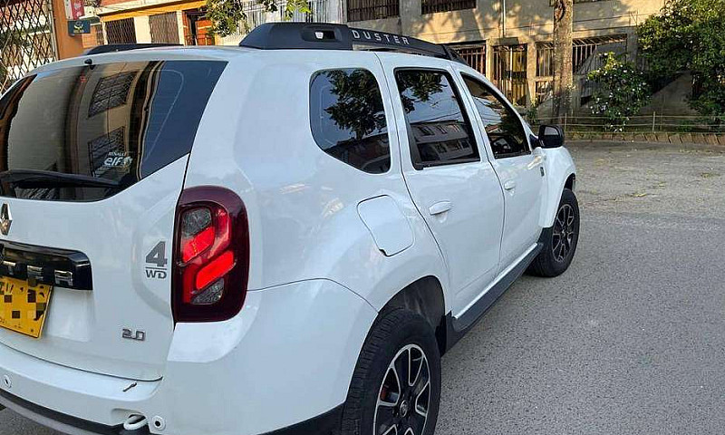 Vendo Renault Duster...