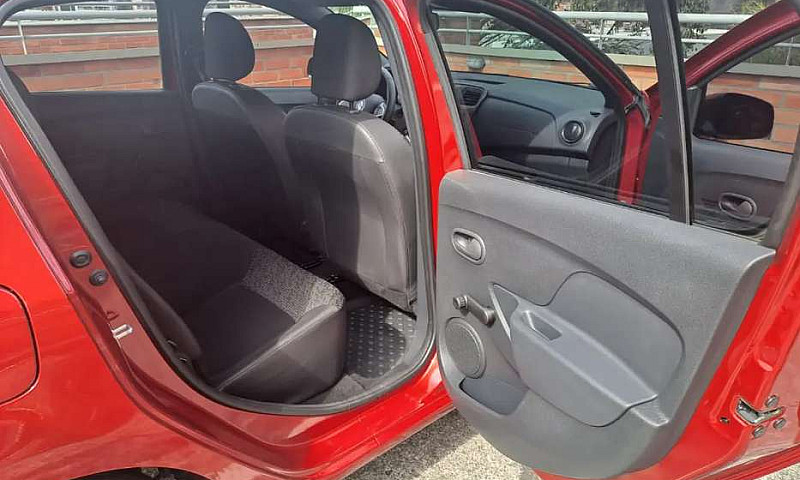 Vendo Renault Sander...