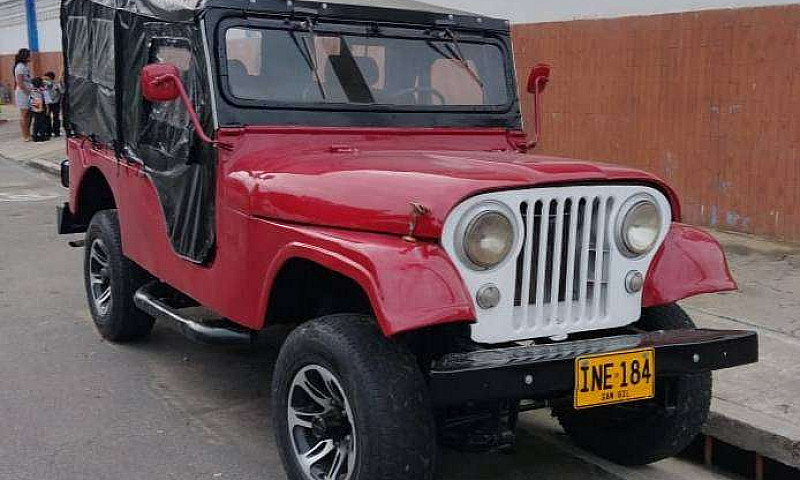 Vendo Jeep Willys J4...