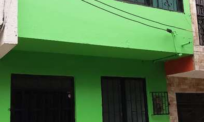 Casa Unifamiliar De ...