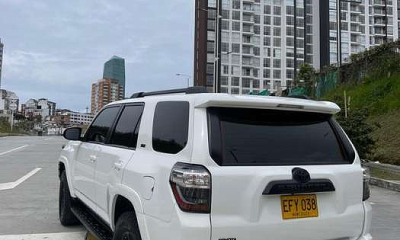 Toyota 4Runner Sr5 4...