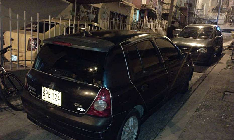Vendo O Permuto Clio...