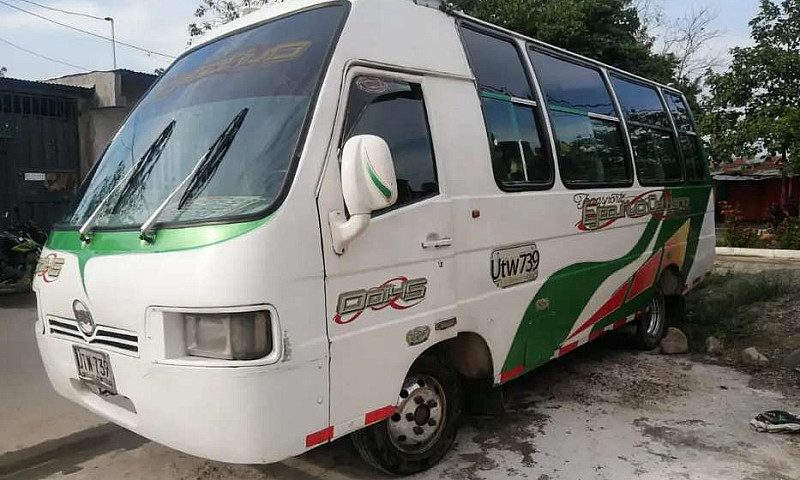 Se Vende Buseta Niss...