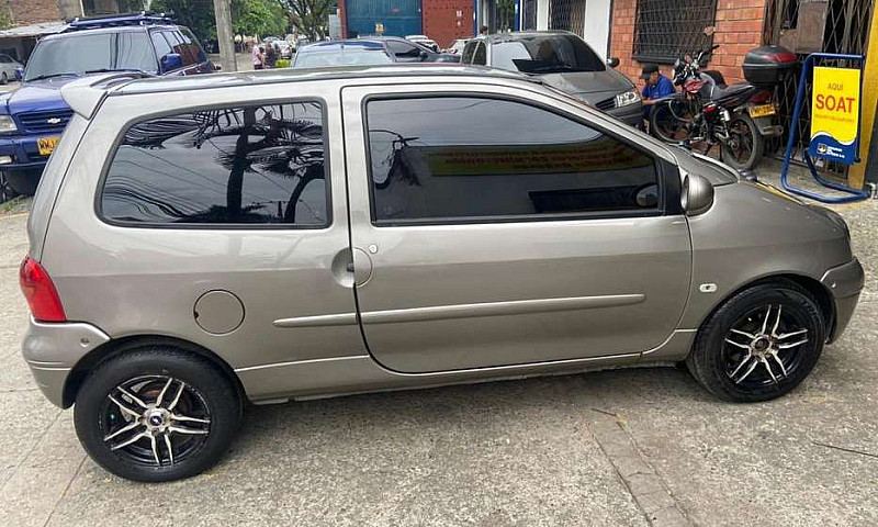 Renault Twingo En Pe...