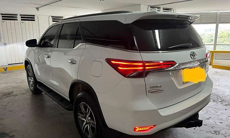 Toyota Fortuner...