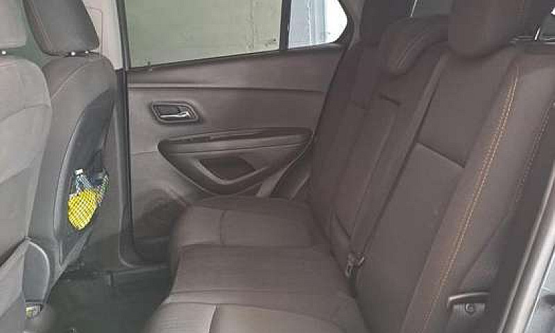 Chevrolet Tracker...