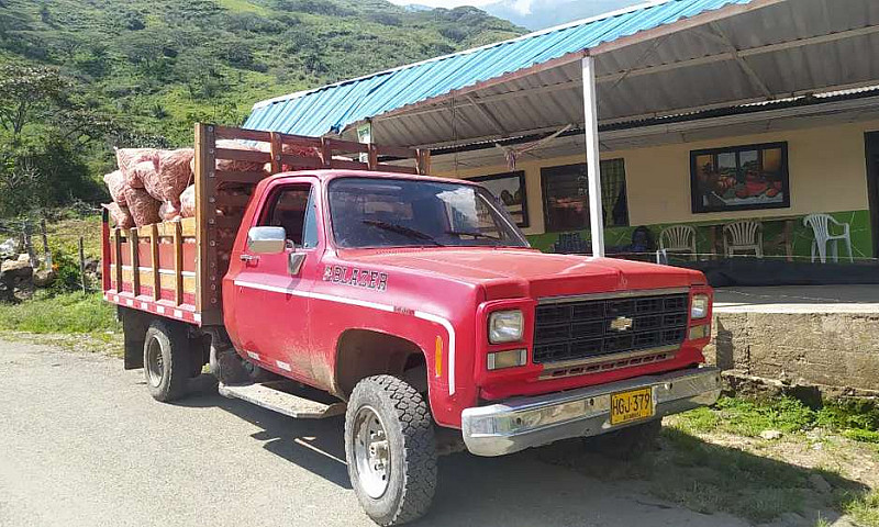 Chevrolet K5 4X4...