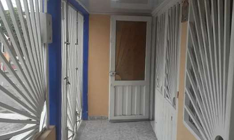 Arriendo Casa, Barri...