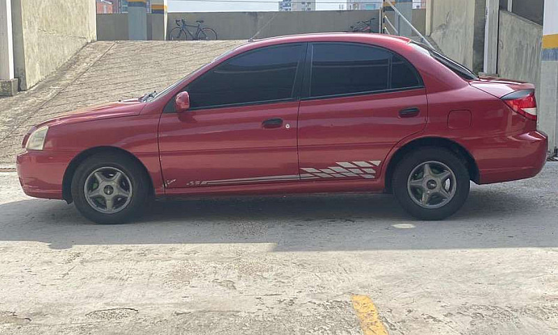 Kia Stylus 2011...
