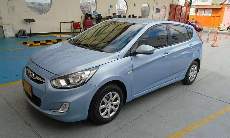 Hyundai I25 Accent 2...