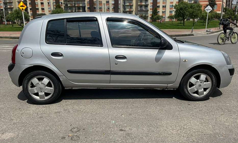 Renault Clio 2010 Au...