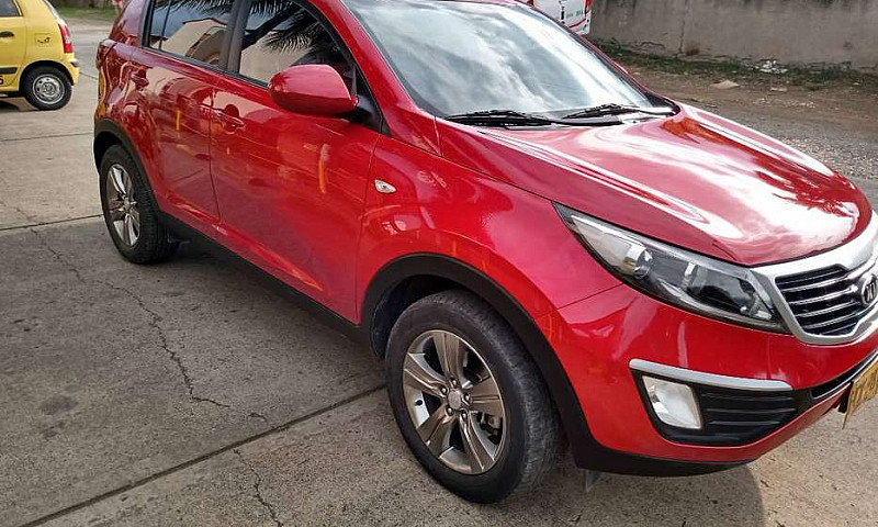 Kia Sportage Revolut...