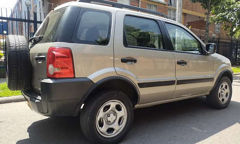 Vendo Bella Ford Eco...