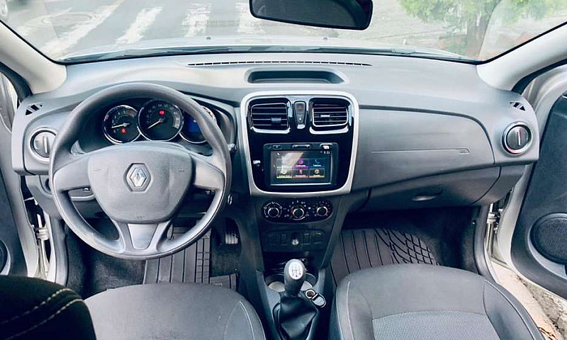 Renault Logan...