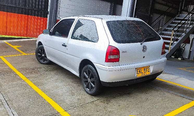 Volkswagen Gol 1.8...