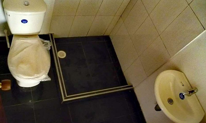 Vendo Casa Esquinera...