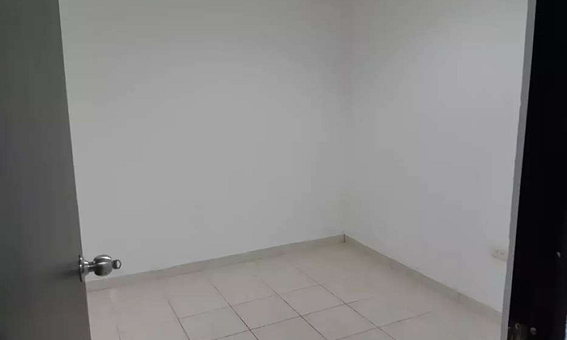 Se Arrienda Casa Bar...