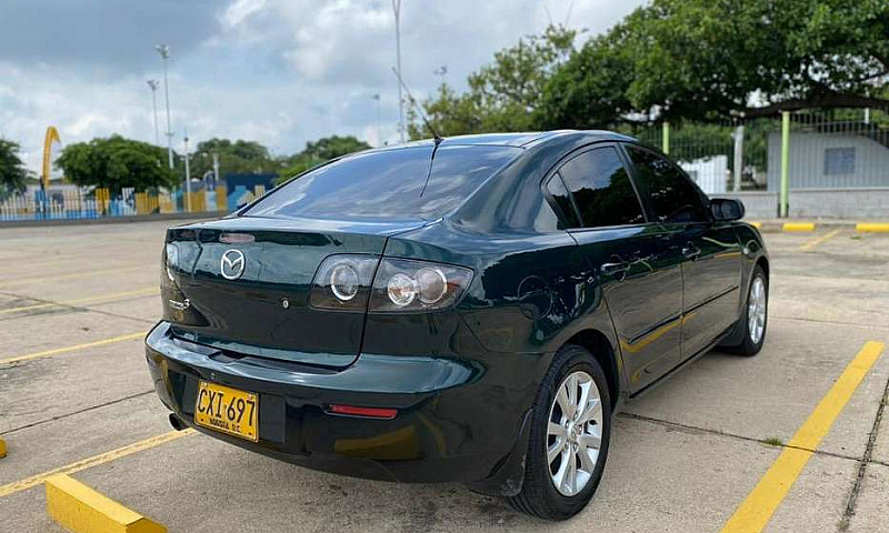 Vendo Mazda 3...