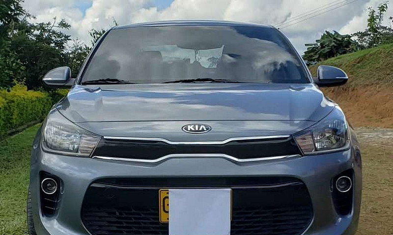 Kia Rio Sedan 1.4 Me...