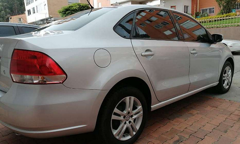 Volkswagen Vento 1.6...