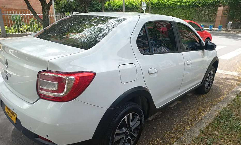 Renault Logan Privil...